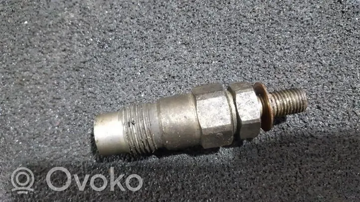 Nissan Sunny Injecteur de carburant 71B1361