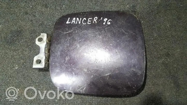 Mitsubishi Lancer Sportello del serbatoio del carburante 