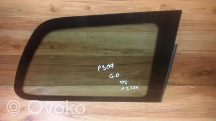 Peugeot 307 Rear side window/glass 