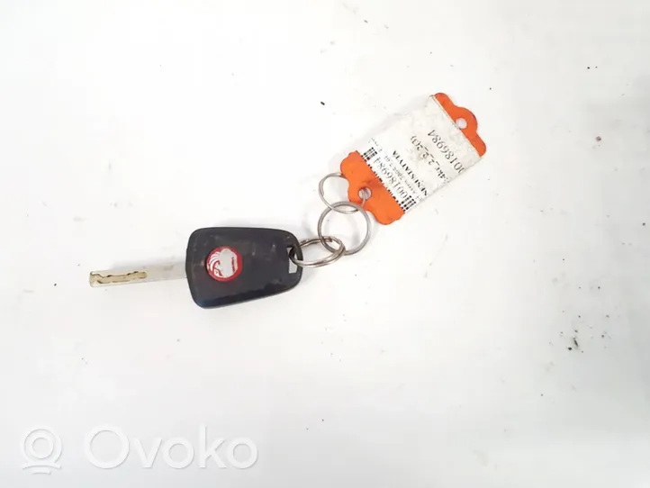 Opel Astra H Ignition key/card 