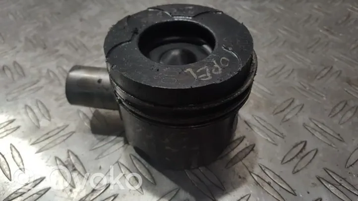 Opel Vectra C Piston 