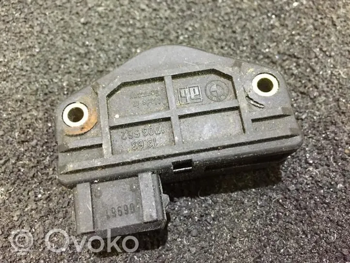 BMW 5 E39 Throttle valve position sensor 13631703562