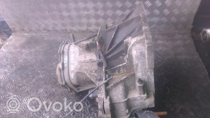 Ford Ka Manualna 5-biegowa skrzynia biegów 96WT7F096CB