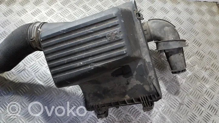 Volkswagen Vento Коробка воздушного фильтра 1H0129607AA