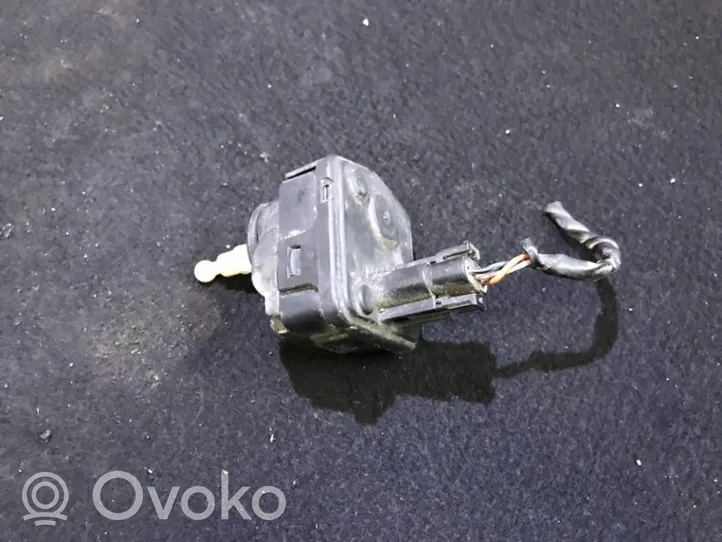 Volvo S40, V40 Moteur de réglage du niveau des phares 00728232