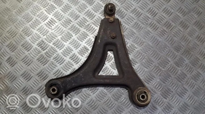 Volvo 440 Fourchette, bras de suspension inférieur avant 