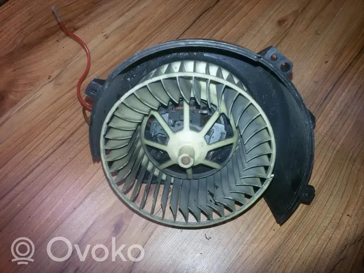 Opel Omega B1 Ventola riscaldamento/ventilatore abitacolo AT315156F1A