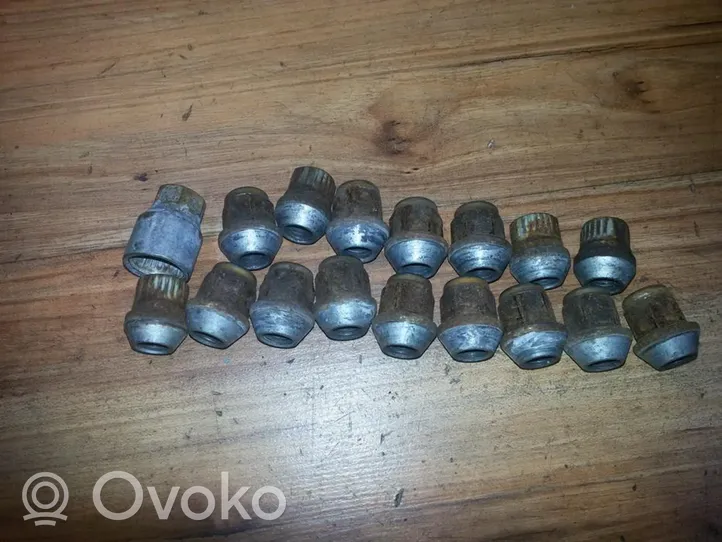 Daewoo Lacetti Nuts/bolts 