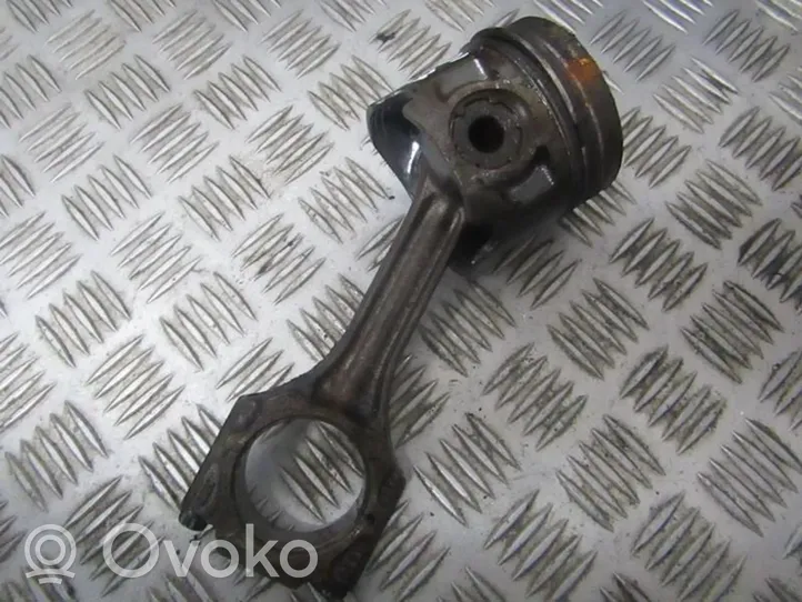 Volkswagen Golf III Piston with connecting rod 