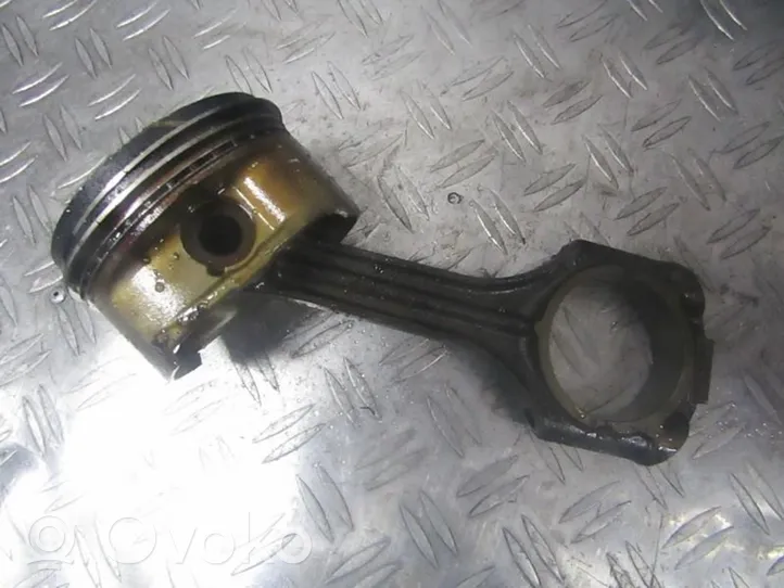 Mercedes-Benz ML W163 Piston with connecting rod 