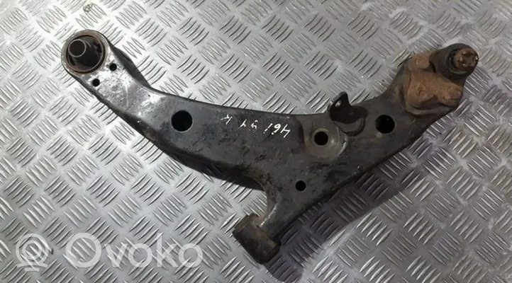 Toyota Corolla E110 Braccio di controllo sospensione anteriore inferiore/braccio oscillante 