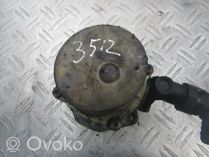 Volvo S40, V40 Pompe à vide 