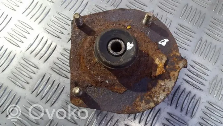 Mazda 323 F Supporto di montaggio della molla elicoidale 