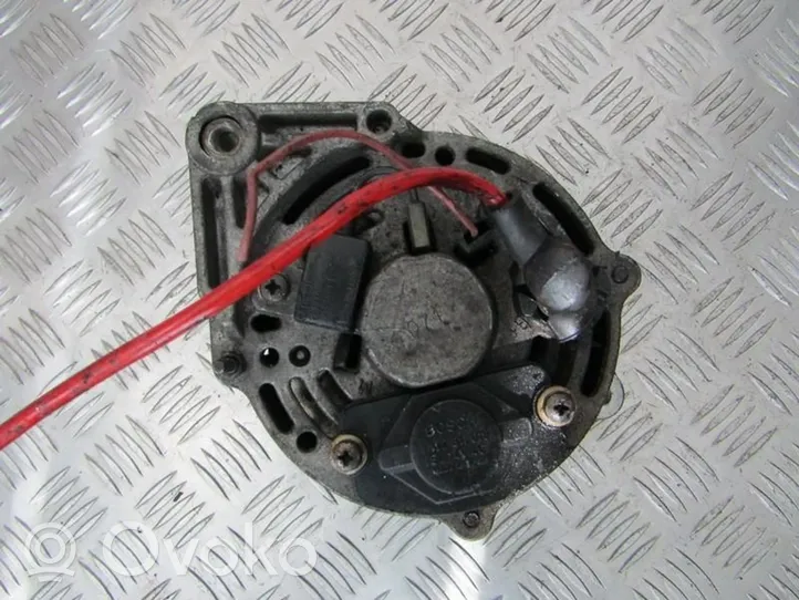 Peugeot 405 Alternador 0120488214