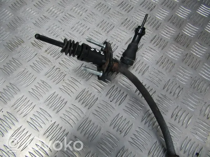 Saab 9-3 Ver2 Pompa della frizione 24412669