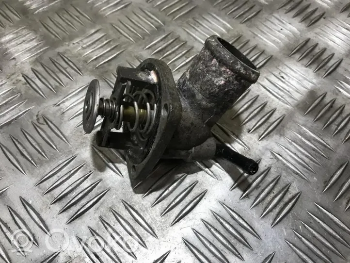 Opel Zafira A Boîtier de thermostat 