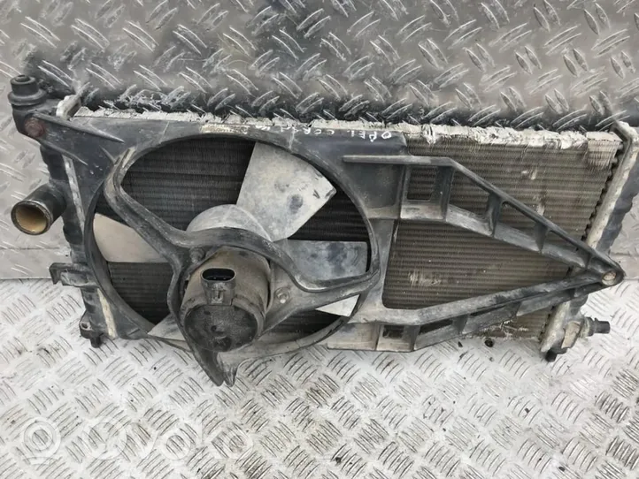 Opel Corsa B Radiator cooling fan shroud 