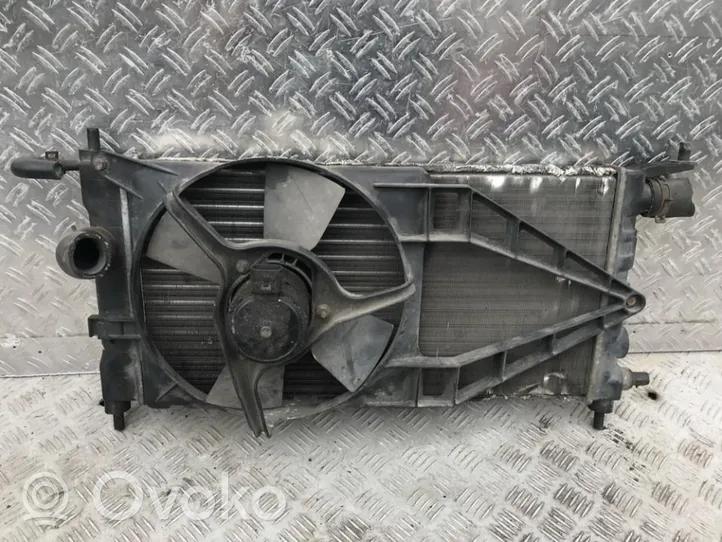 Opel Astra F Coolant radiator 