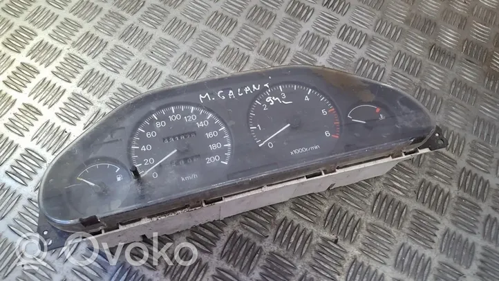 Mitsubishi Galant Compteur de vitesse tableau de bord mb918449