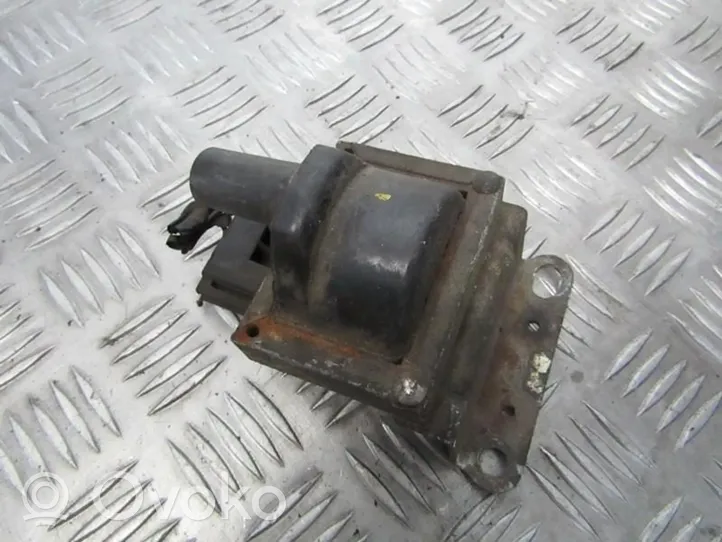 Opel Astra F Bobine d'allumage haute tension 90449739