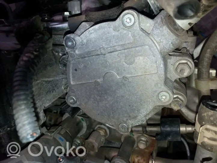 Toyota RAV 4 (XA30) Pompa podciśnienia 