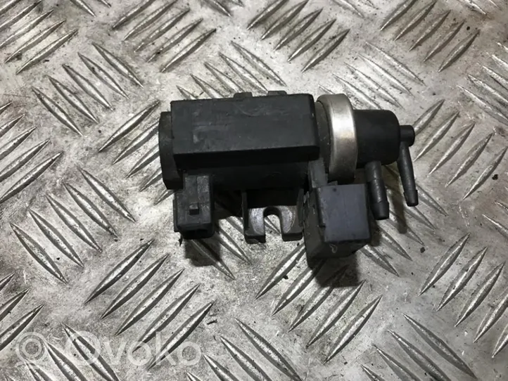 KIA Carnival Turbo solenoid valve 