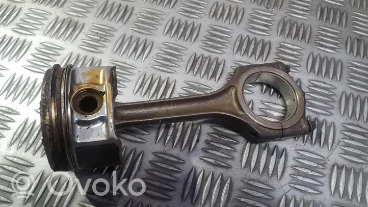 Audi A6 S6 C4 4A Piston with connecting rod 0776