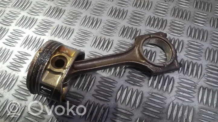 Audi A6 S6 C4 4A Piston with connecting rod 0776