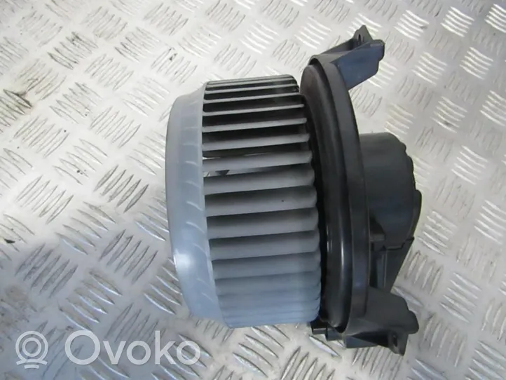 Toyota Verso Pečiuko ventiliatorius/ putikas AV2727008093