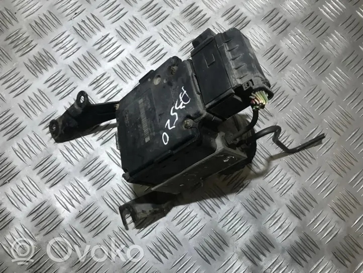 Ford Focus ABS-pumppu 10094801053