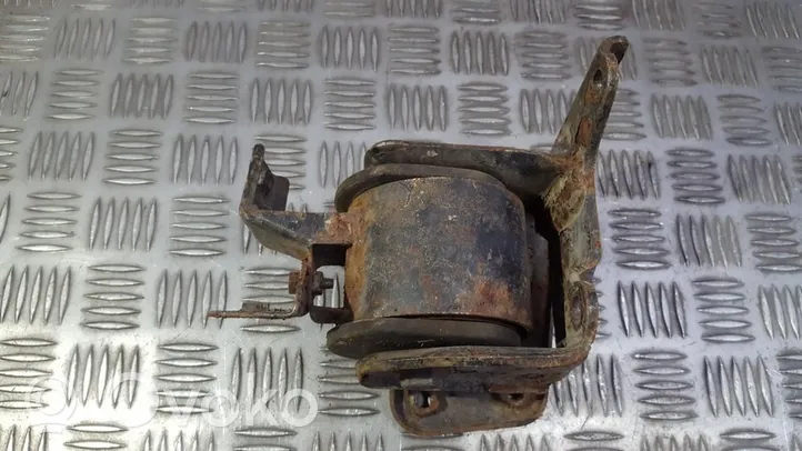 Hyundai Lantra II Soporte de montaje del motor 2181924000