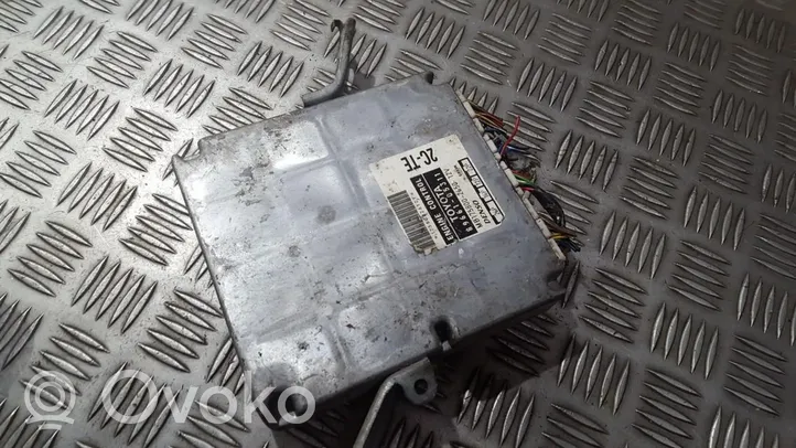 Toyota Avensis T220 Sterownik / Moduł ECU 8966105311