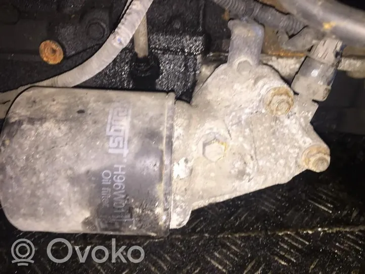 Toyota Corolla Verso AR10 Support de filtre à huile 