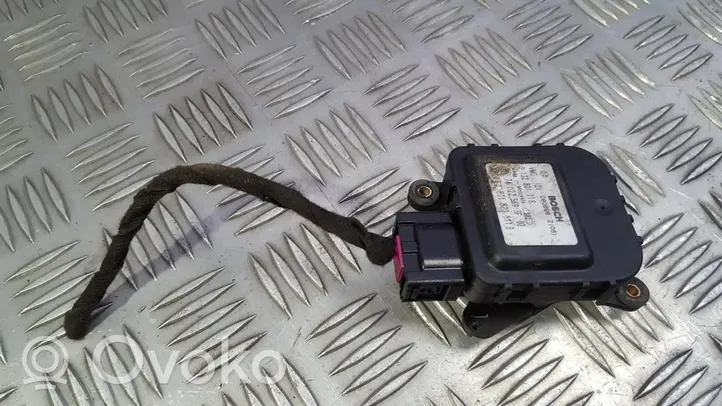 Audi A4 S4 B5 8D Motorino attuatore aria 740225693F02