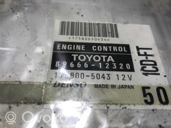 Toyota Corolla E110 Variklio valdymo blokas 8966612320