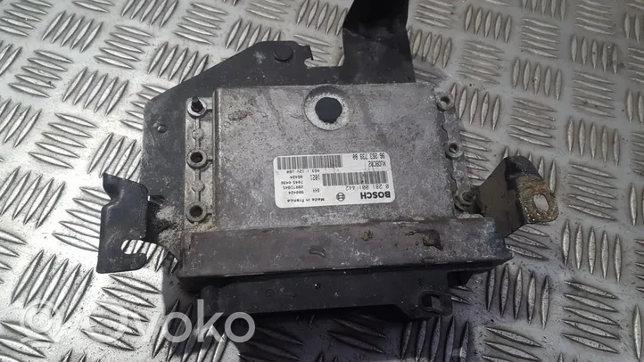 Citroen Evasion Calculateur moteur ECU 0281001442