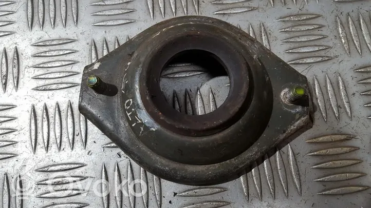 Suzuki Alto Coil spring mount 