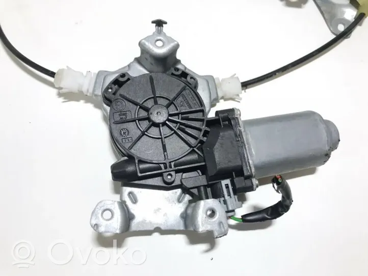 Nissan Qashqai Moteur de lève-vitre de porte arrière 402191a