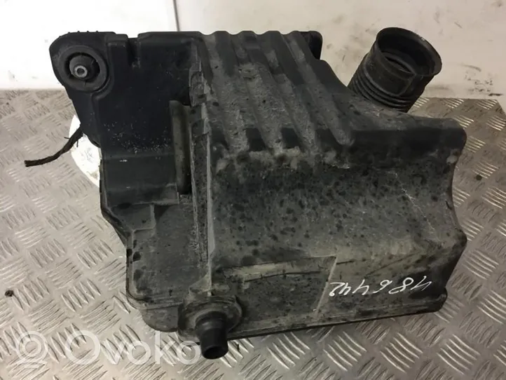 Mercedes-Benz A W169 Scatola del filtro dell’aria a2660900101