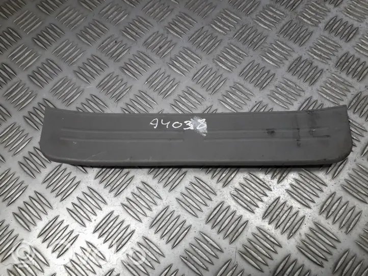 Hyundai Santa Fe Rear sill trim cover 858912b000