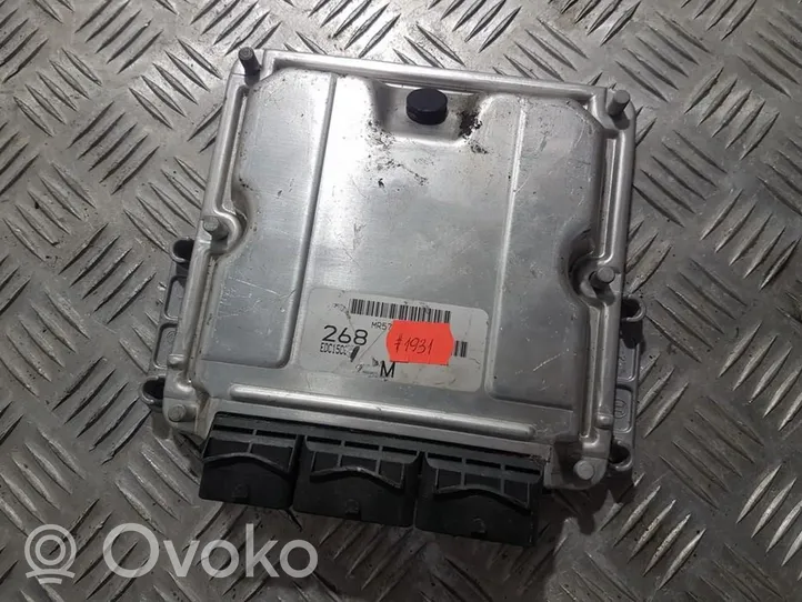 Mitsubishi Carisma Moottorin ohjainlaite/moduuli 0281010437