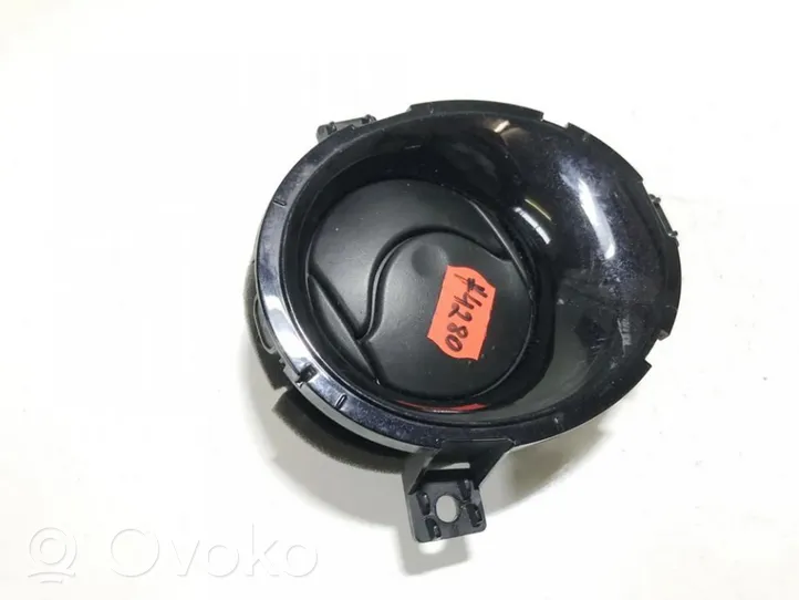 Nissan Juke I F15 Griglia di ventilazione centrale cruscotto 687601ke0a