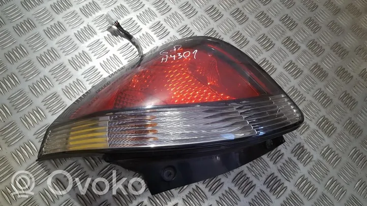 KIA Rio Takaluukun takavalot KIA92402