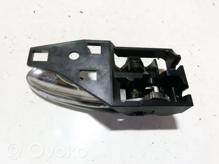 Toyota RAV 4 (XA30) Rear door interior handle 