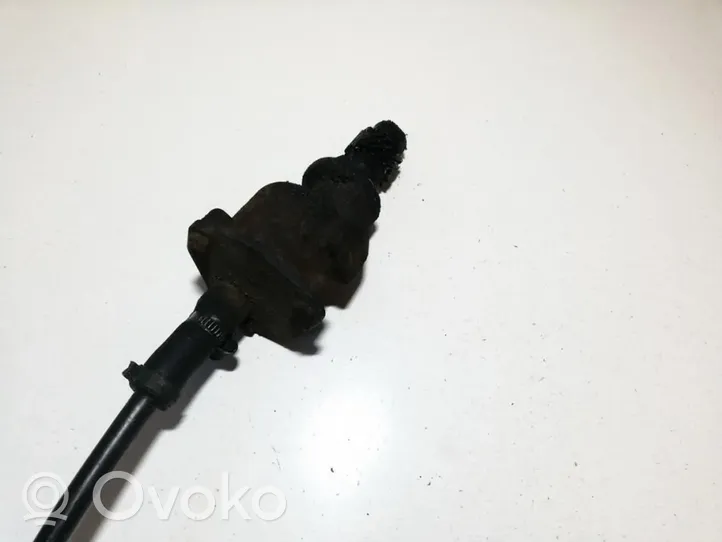 Volkswagen PASSAT B3 Alipainepumppu 068145207