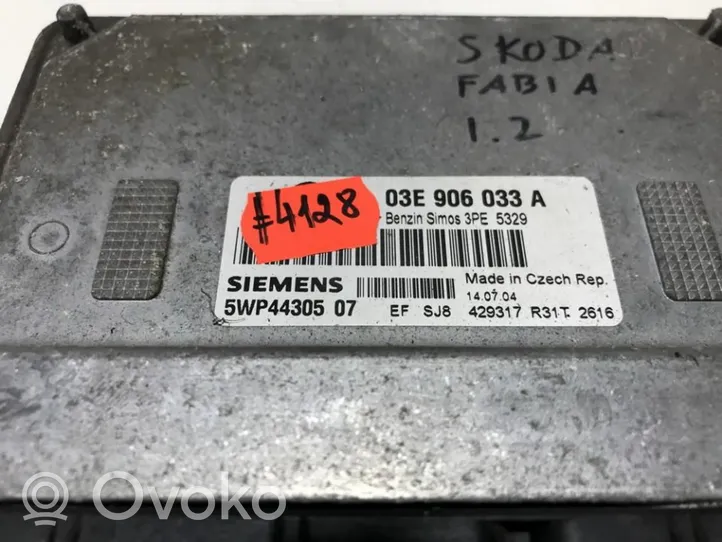 Skoda Fabia Mk1 (6Y) Sterownik / Moduł ECU 03e906033a