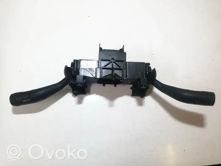 Volkswagen Touareg I Interruptor/palanca de limpiador de luz de giro 7l6953503e