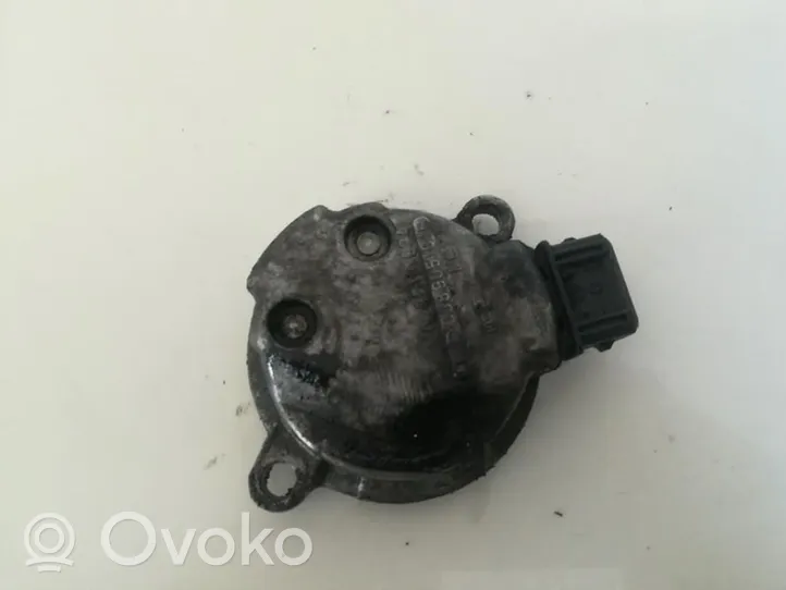 Audi A4 S4 B5 8D Czujnik pozycji wału rozrządu 058905161b