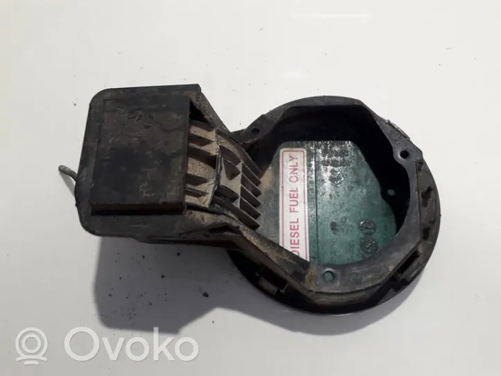 Chrysler Voyager Bouchon, volet de trappe de réservoir à carburant 4674991