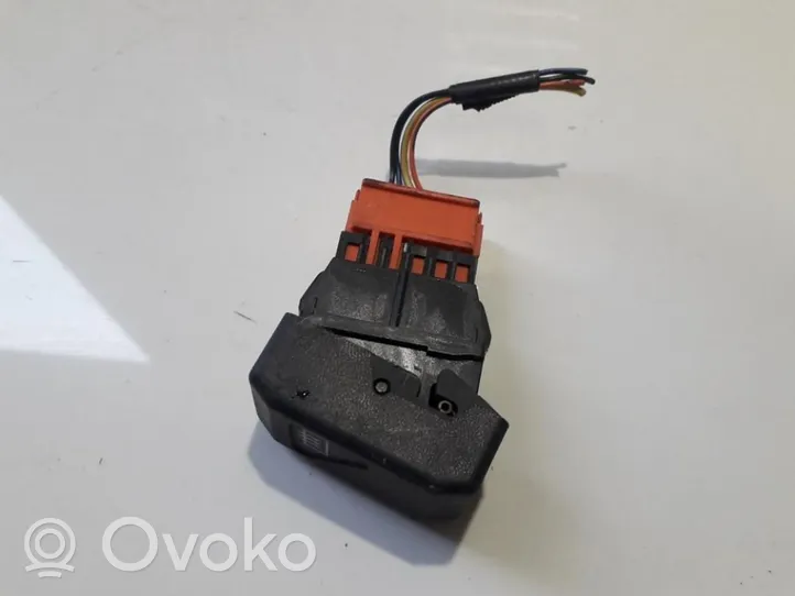 Renault Espace II Windscreen/window heater switch VALEO6264